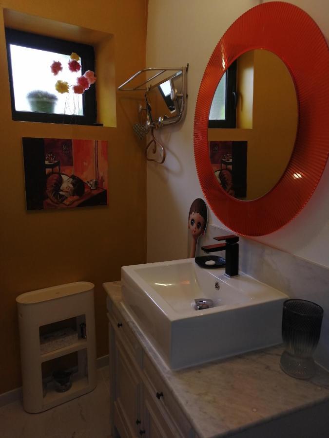 Saint-Feliu-d'Avall Maison D'Art' Lette Bed & Breakfast エクステリア 写真